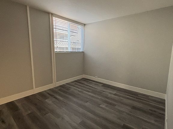 4th image of 743 El Camino Real #3