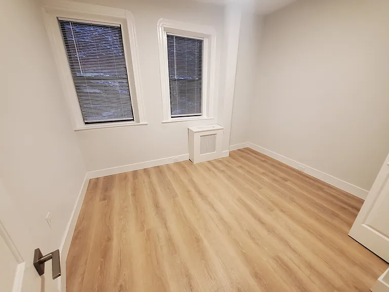 24 Phillips St #3 — Photo 9