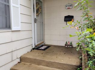 3912 Charles Ave, Groves, TX 77619