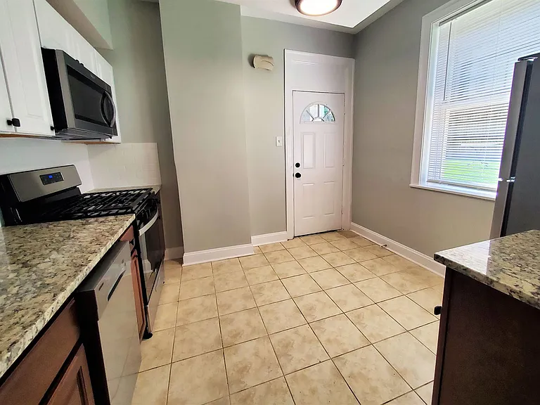 5724 N Mozart St #GARDEN — Photo 12