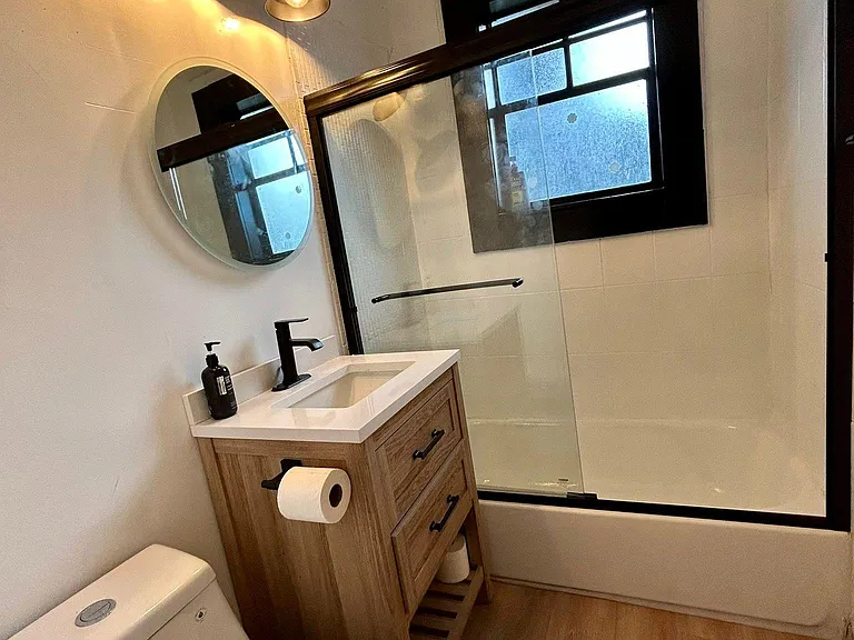 1611 Michigan Ave #18 — Photo 11