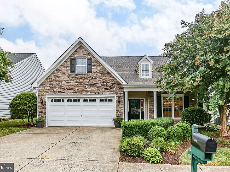 1st image of 11921 Legacy Woods Dr