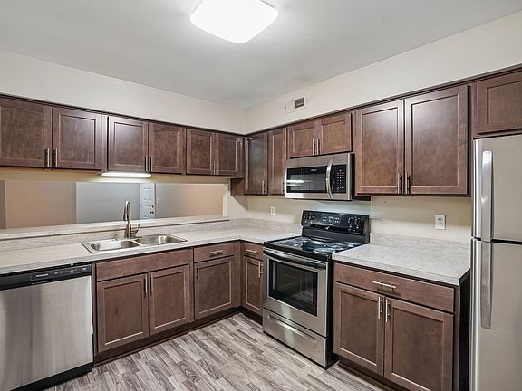 2nd image of 2651 Greenstone Blvd #707