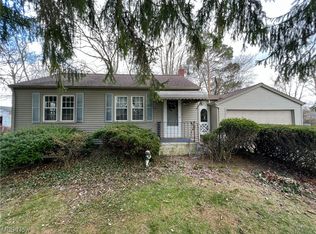 415 Forest Hill Dr, Youngstown, OH