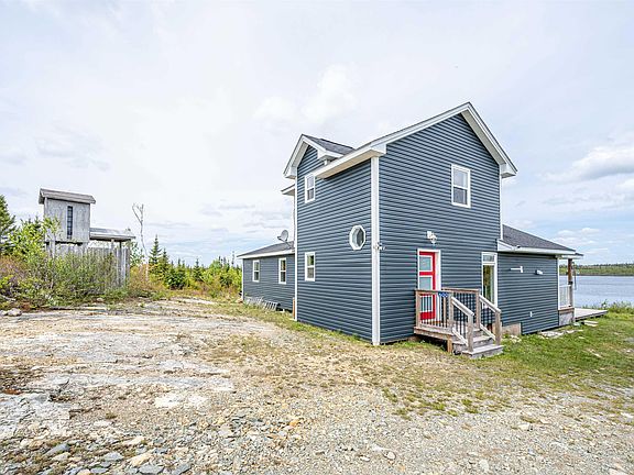 3rd image of 600 Goose Lake Rd