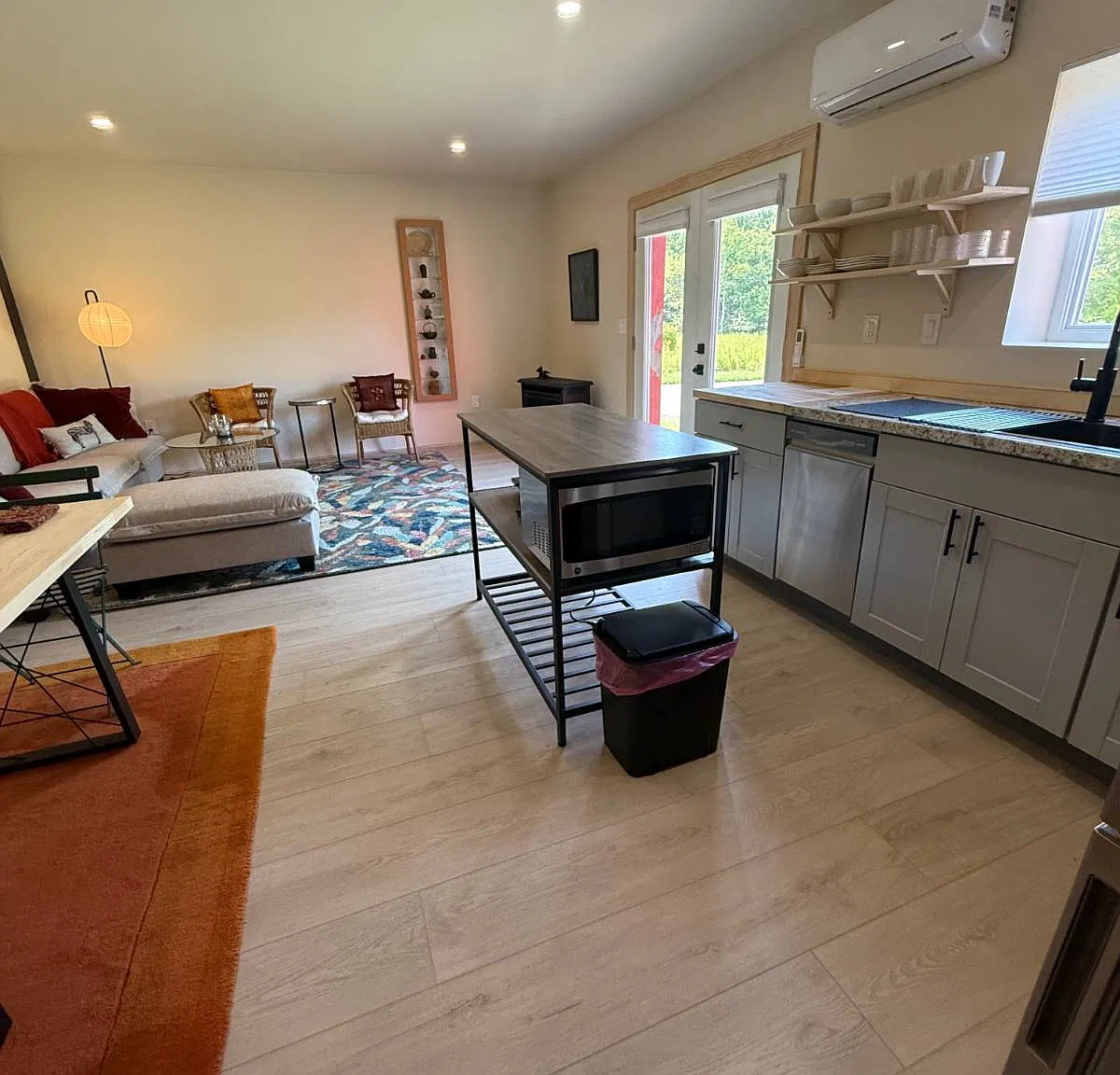 1 bed, 1.0 bath, $1,500 — Photo 1