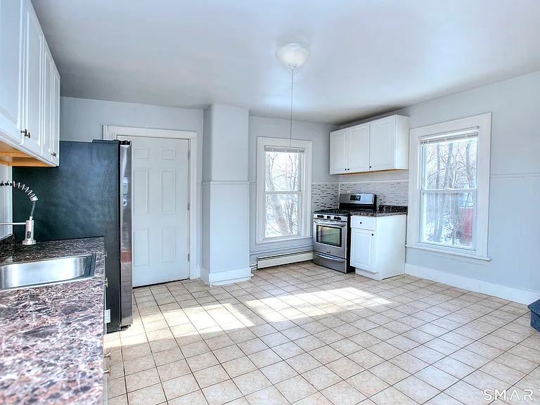 56 Franklin St — Photo 21