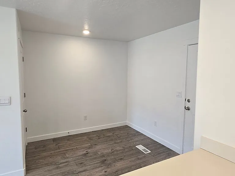 1208 W Summit Ridge Pkwy — Photo 32