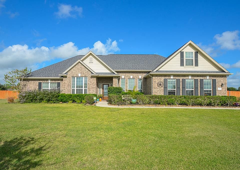 1st image of 10810 Lake Thomas Dr