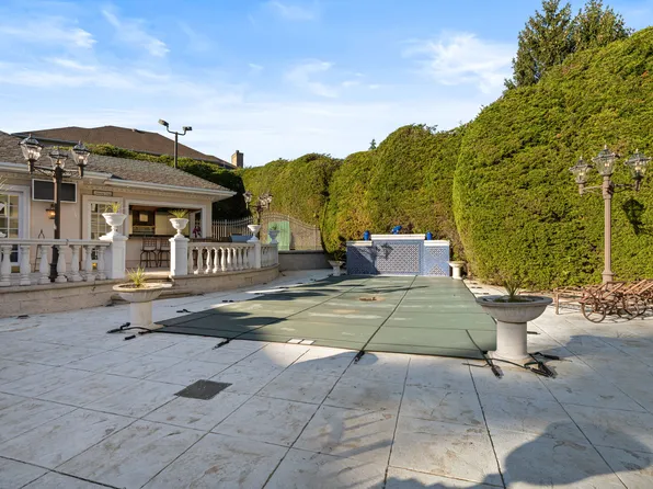 51 Romer Road image 57 of 92