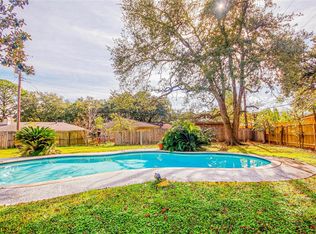 7138 Galleon Dr, Houston, TX 77036