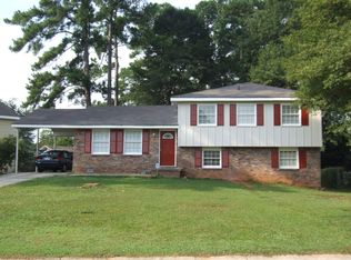 2771 Pattie Ct, Ellenwood, GA 30294
