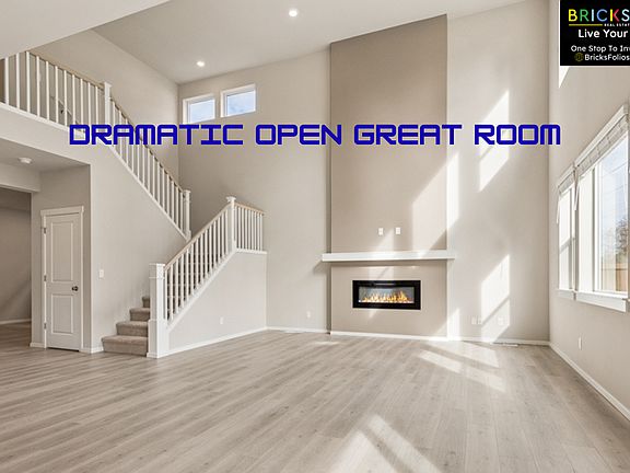 2nd image of 2319 Boxcar St NE #A
