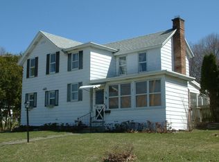 9 Snow St, Hoosick Falls, NY 12090