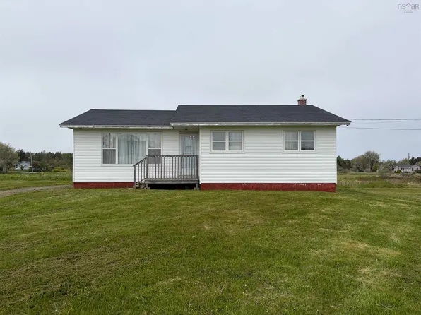 67 South St, Donkin, NS B1A 6T1