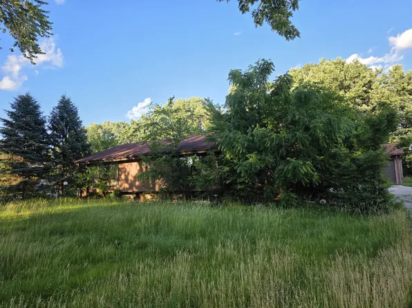 1333 Sunset Dr, Schaumburg, IL 60193