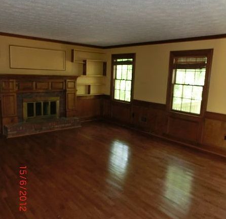 2nd image of 2197 Lunceford Ln