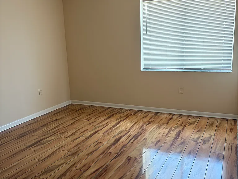 5169 Vineland Rd #B208 — Photo 11