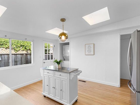 3rd image of 2684 Wallace St