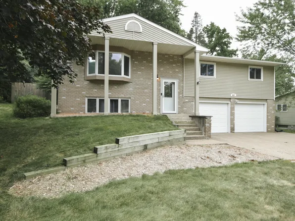 643 Pioneer Rd, Red Wing, MN 55066