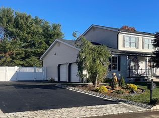 87 Point View Pkwy, Wayne, NJ 07470