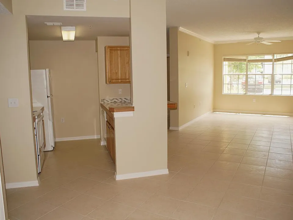 5459 Bentgrass Dr #108