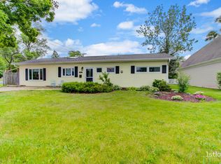 922 Parkway Dr, Wheaton, IL 60187