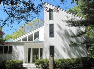 16 Cordwood Ln, East Hampton, NY 11937
