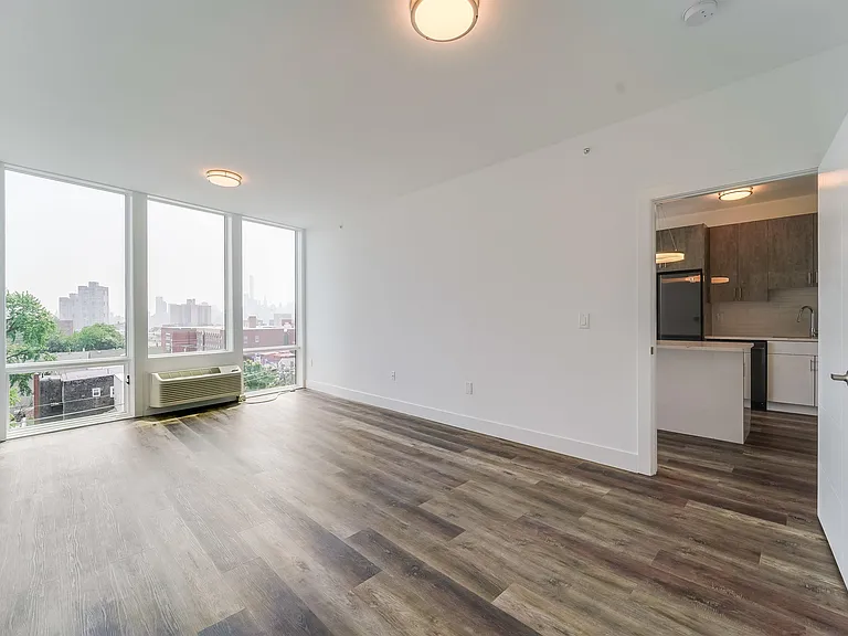 400 69th St #402 — Photo 17