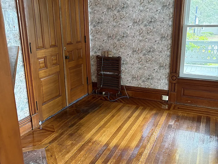 881 Main St #1 — Photo 11