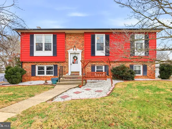 522 S Main St, Mount Crawford, VA 22841