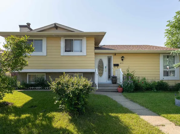 611 Kirkness Rd NW, Edmonton, AB T5Y 2L5