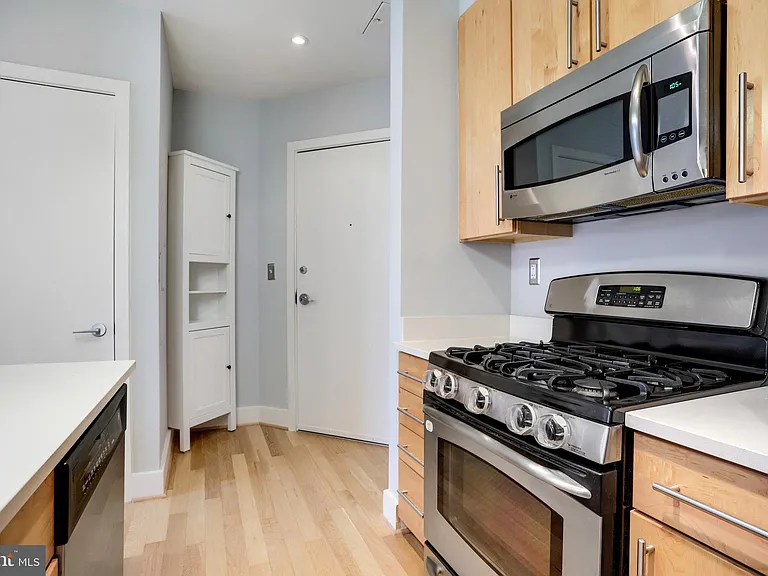 1435 Chapin St NW #206 — Photo 7
