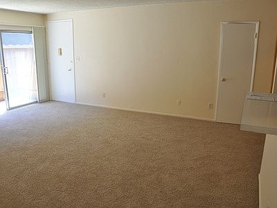 4th image of 5258 Newcastle Ave APT 3