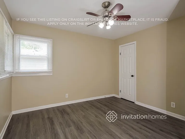 1227 S Lawler Ave — Photo 12