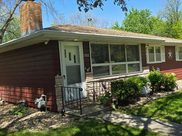 1702 Frank Hall Dr, Albert Lea, MN 56007