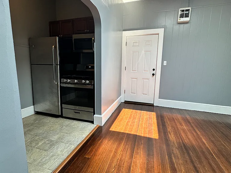 100 Cabot St #7 — Photo 12