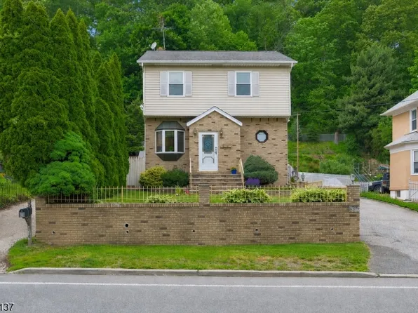 562 Valley Rd, Clifton City, NJ 07013