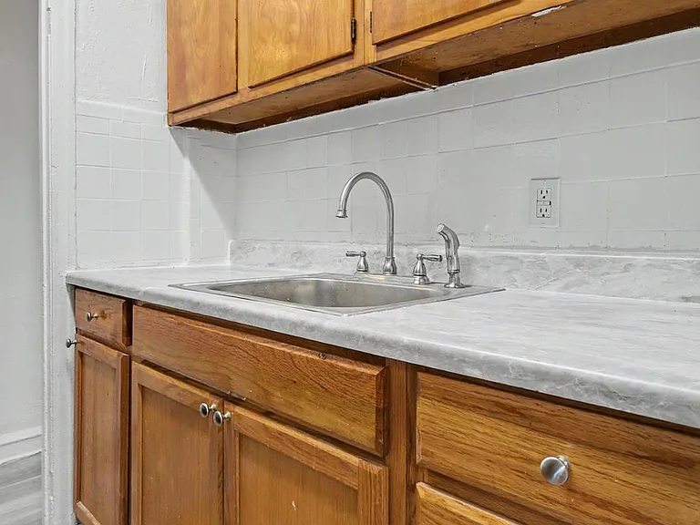 5200 W Montgomery Ave #-W — Photo 9