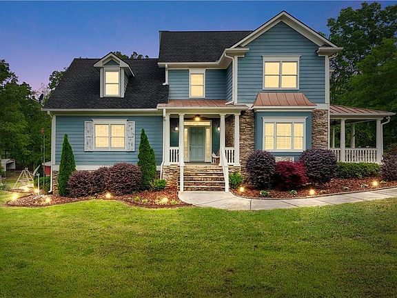 2nd image of 65 Maude White Rd