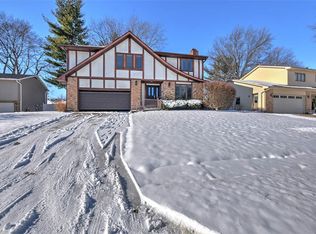 4621 Dogwood Ct, Decatur, IL 62526