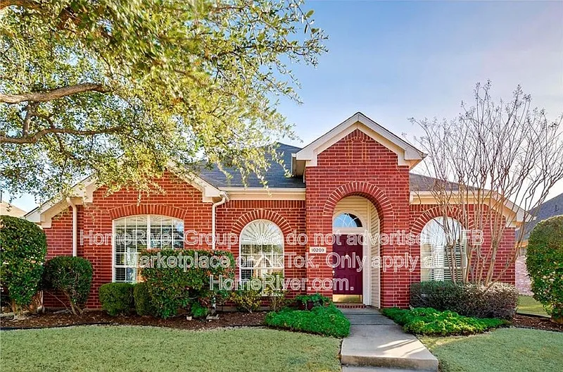 10209 Mallory Dr