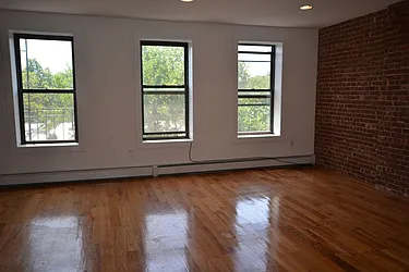 Rented by Makover Group Inc