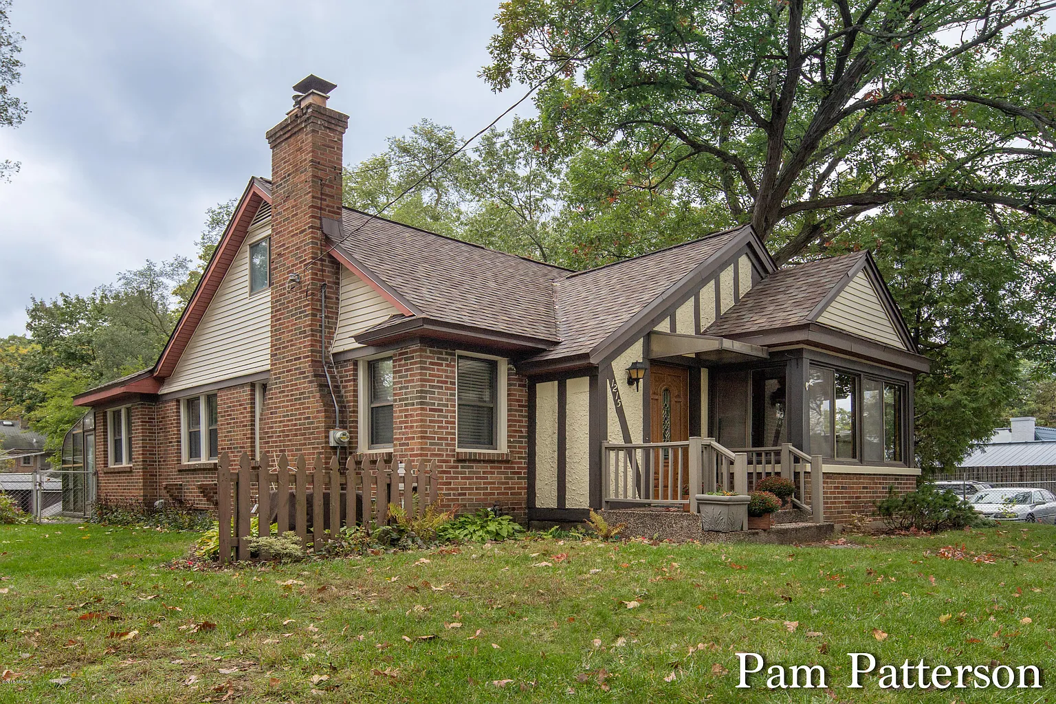 1215 Giddings Ave SE photo 1