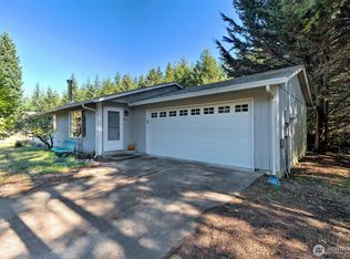 150 E Peaceful Pl, Grapeview, WA 98546
