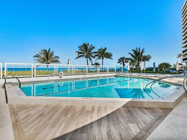 1500 S Ocean Blvd #303 — Photo 33