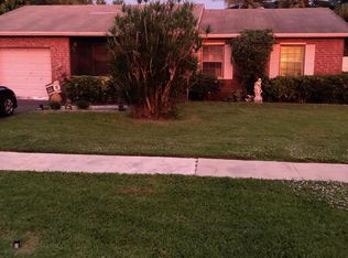 19576 Delaware Cir, Boca Raton, FL 33434