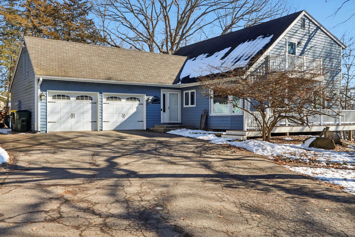 S9044 Timbercrest Trl-S1402-001.jpg