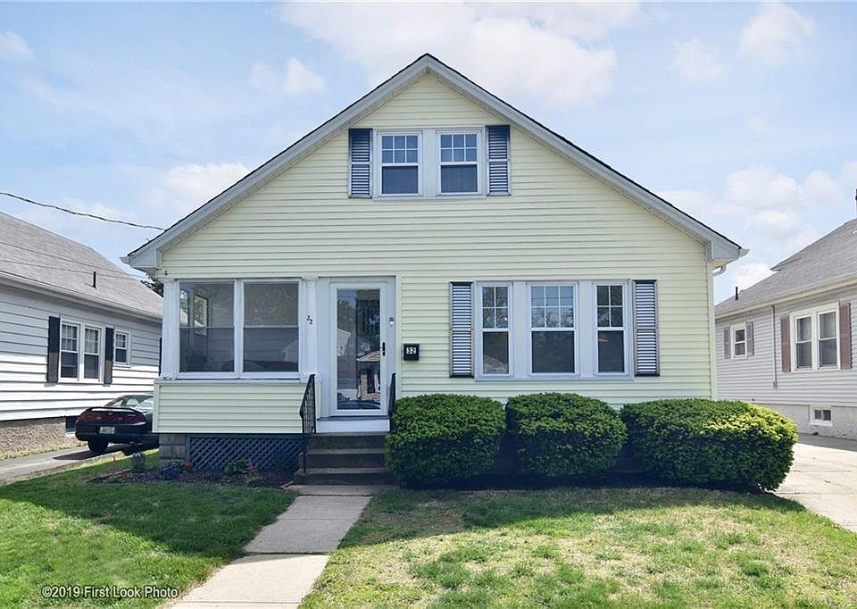 1st image of 32 Harwood St