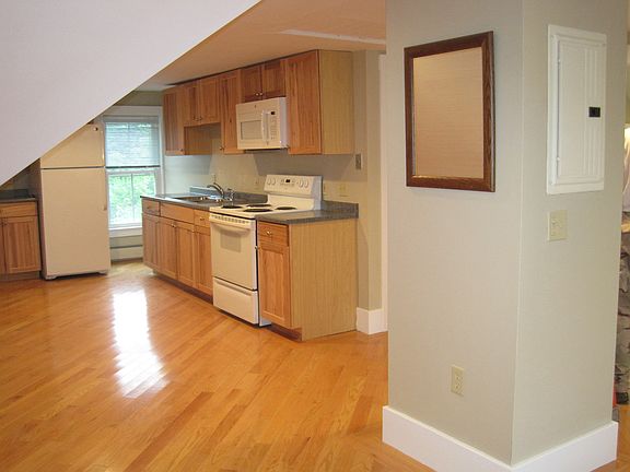Open floor plan Kitchen
